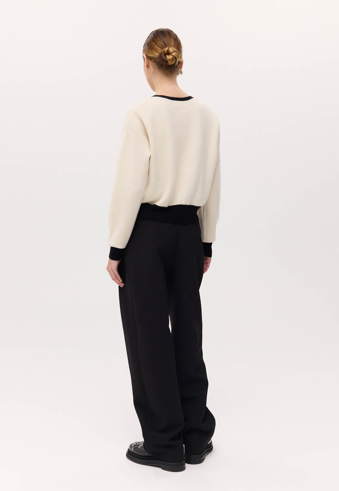 Hoppen Cardigan - Cream & Black