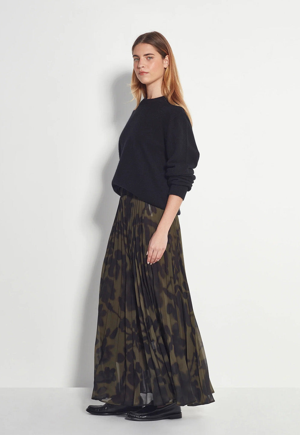 Evelyn Pleat Skirt - Midnight Flora